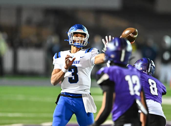 231124_00093_fb_6a_semi